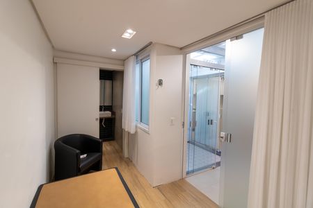 Casa de condomínio à venda com 200m², 4 quartos e 2 vagas Casa de condomínio à venda com 200m², 4 quartos e 2 vagasSuíte 1