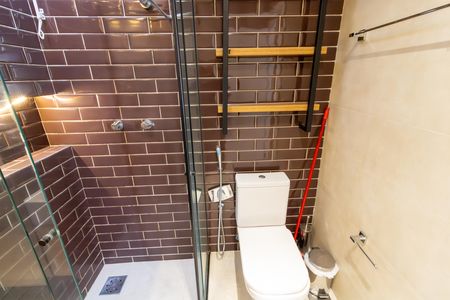 Casa de condomínio à venda com 200m², 4 quartos e 2 vagas Casa de condomínio à venda com 200m², 4 quartos e 2 vagasBanheiro da Suíte 4