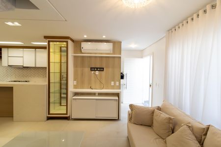 Casa de condomínio à venda com 200m², 4 quartos e 2 vagas Casa de condomínio à venda com 200m², 4 quartos e 2 vagasSala