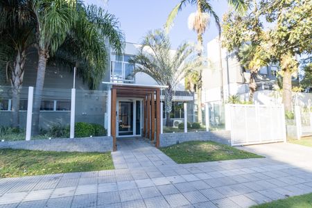 Casa de condomínio à venda com 200m², 4 quartos e 2 vagas Casa de condomínio à venda com 200m², 4 quartos e 2 vagasFachada