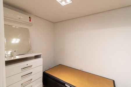 Casa de condomínio à venda com 200m², 4 quartos e 2 vagas Casa de condomínio à venda com 200m², 4 quartos e 2 vagasSuíte 1