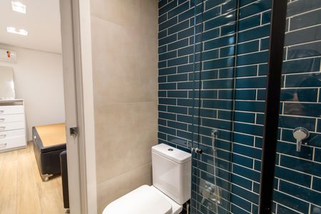 Casa de condomínio à venda com 200m², 4 quartos e 2 vagas Casa de condomínio à venda com 200m², 4 quartos e 2 vagasBanheiro da Suíte 1