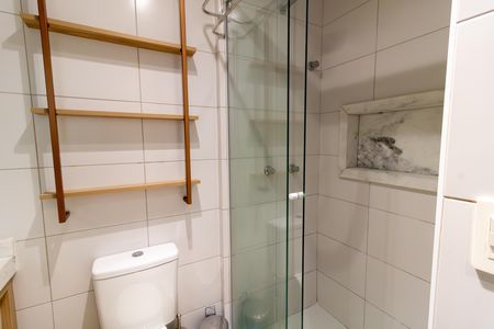 Casa de condomínio à venda com 200m², 4 quartos e 2 vagas Casa de condomínio à venda com 200m², 4 quartos e 2 vagasBanheiro da Suíte 3