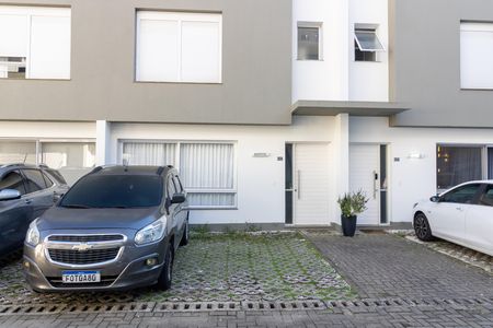 Casa de condomínio à venda com 200m², 4 quartos e 2 vagas Casa de condomínio à venda com 200m², 4 quartos e 2 vagasGaragem