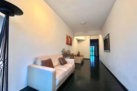 Apartamento à venda com 62m², 2 quartos e 1 vagaHall social