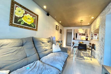 Apartamento à venda com 62m², 2 quartos e 1 vagaSala