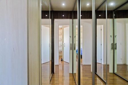 Apartamento à venda com 131m², 3 quartos e 2 vagasSuíte