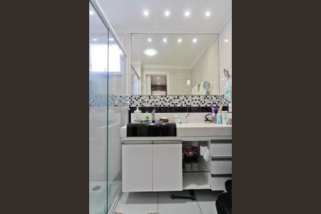 Apartamento à venda com 131m², 3 quartos e 2 vagasBanheiro da Suíte