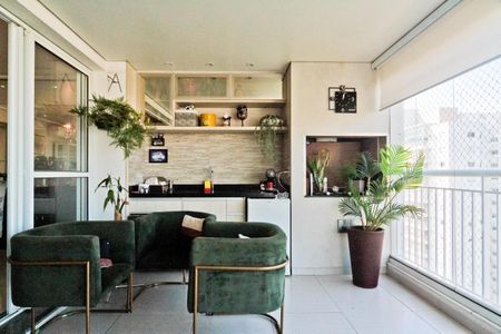 Apartamento à venda com 131m², 3 quartos e 2 vagasVaranda
