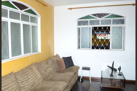 Casa para alugar com 158m², 2 quartos e 2 vagasSala