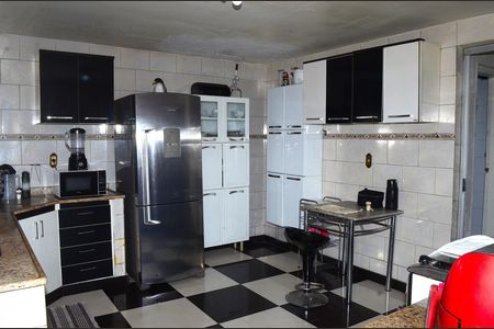 Casa para alugar com 158m², 2 quartos e 2 vagasCozinha