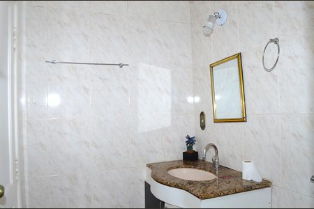 Casa para alugar com 158m², 2 quartos e 2 vagasBanheiro da Suíte