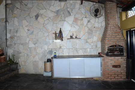 Casa para alugar com 158m², 2 quartos e 2 vagasChurrasqueira