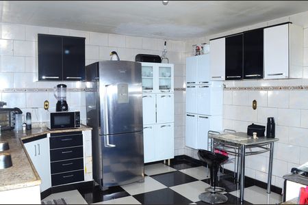 Casa para alugar com 158m², 2 quartos e 2 vagasCozinha