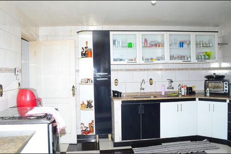 Casa para alugar com 158m², 2 quartos e 2 vagasCozinha