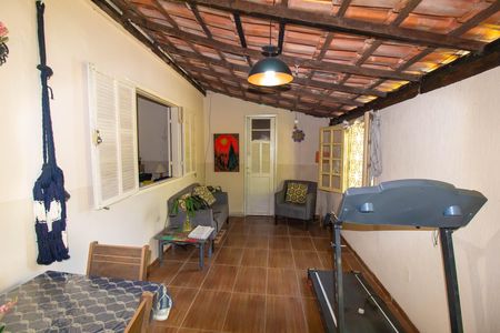 Casa à venda com 450m², 2 quartos e 4 vagas