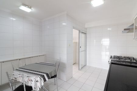 Apartamento à venda com 106m², 3 quartos e 2 vagas Apartamento à venda com 106m², 3 quartos e 2 vagasCozinha