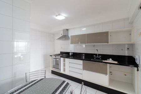 Apartamento à venda com 106m², 3 quartos e 2 vagas Apartamento à venda com 106m², 3 quartos e 2 vagasCozinha