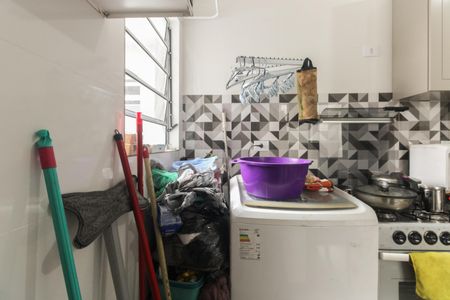 Apartamento à venda com 33m², 1 quarto e sem vaga Apartamento à venda com 33m², 1 quarto e sem vagaCozinha e Área de Serviço