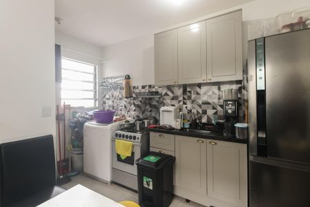 Sala  de apartamento à venda com 1 quarto, 33m² em Vila Carrão, São Paulo