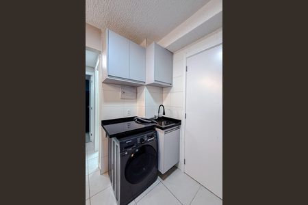 Apartamento à venda com 33m², 2 quartos e sem vaga Apartamento à venda com 33m², 2 quartos e sem vagaCozinha e Área de Serviço