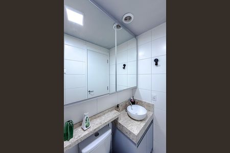 Apartamento à venda com 33m², 2 quartos e sem vaga Apartamento à venda com 33m², 2 quartos e sem vagaBanheiro