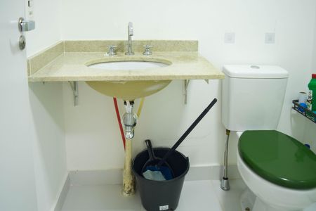 Studio para alugar com 25m², 1 quarto e sem vaga Studio para alugar com 25m², 1 quarto e sem vagaBanheiro