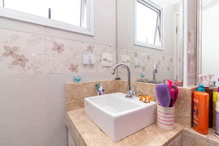 Apartamento à venda com 90m², 3 quartos e 1 vagaBanheiro da Suíte
