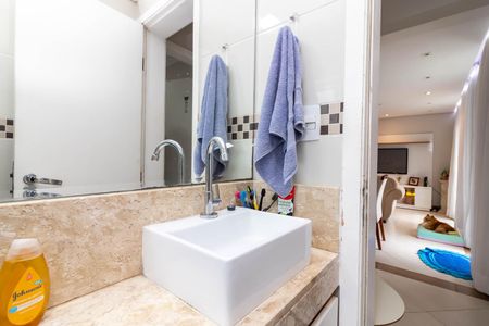 Apartamento à venda com 90m², 3 quartos e 1 vagaBanheiro 2