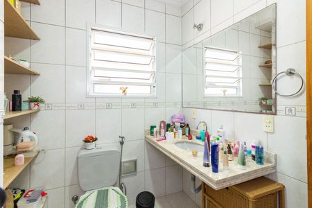 Banheiro Quarto 1 de casa à venda com 4 quartos, 155m² em São Domingos, São Paulo