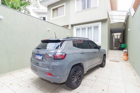Garagem de casa à venda com 4 quartos, 155m² em São Domingos, São Paulo
