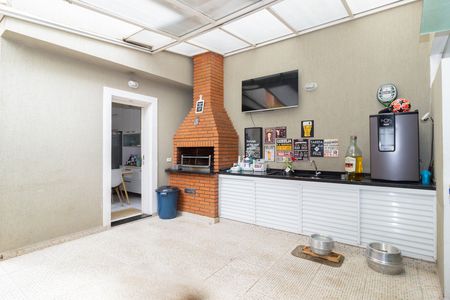 Quintal de casa à venda com 4 quartos, 155m² em São Domingos, São Paulo