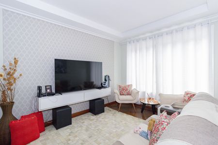 Sala de casa à venda com 4 quartos, 155m² em São Domingos, São Paulo