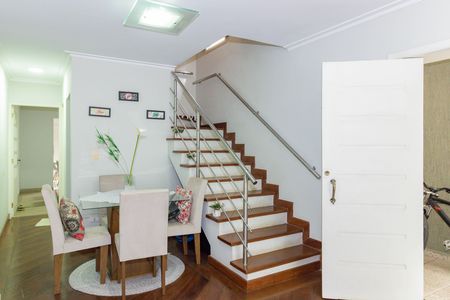 Sala de casa à venda com 4 quartos, 155m² em São Domingos, São Paulo