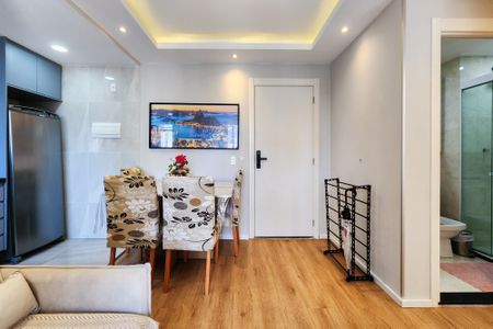 Sala  de apartamento à venda com 2 quartos, 49m² em Santo Cristo, Rio de Janeiro