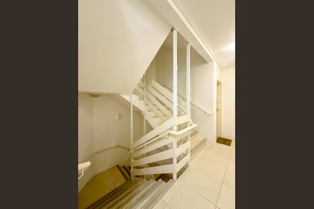 Apartamento para alugar com 108m², 3 quartos e 2 vagasEscada