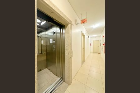 Apartamento para alugar com 108m², 3 quartos e 2 vagasHall social