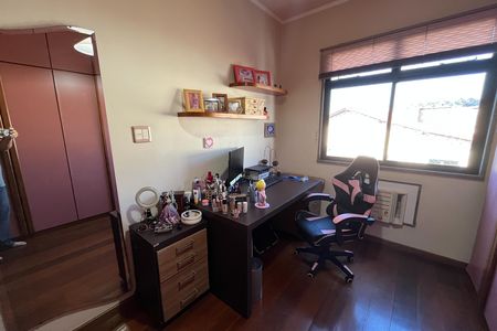 Apartamento à venda com 185m², 4 quartos e 2 vagasQuarto 3