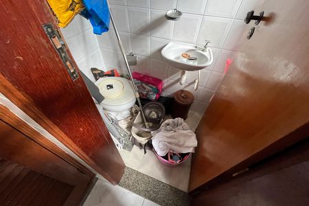 Apartamento à venda com 185m², 4 quartos e 2 vagasBanheiro de serviço