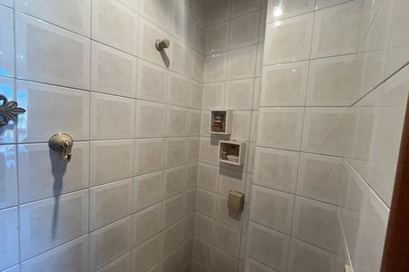 Apartamento à venda com 185m², 4 quartos e 2 vagasBanheiro 1