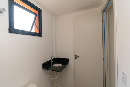 Apartamento para alugar com 49m², 2 quartos e sem vagaBanheiro