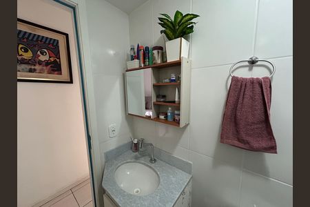 Apartamento à venda com 64m², 3 quartos e 1 vagaBanheiro Social
