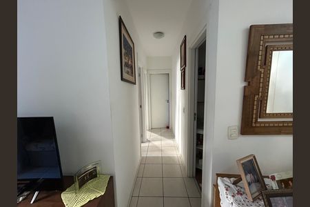 Apartamento à venda com 64m², 3 quartos e 1 vagaCorredor