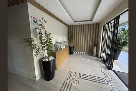 Apartamento à venda com 64m², 3 quartos e 1 vagaHall de entrada do bloco