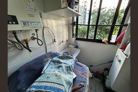 Apartamento à venda com 64m², 3 quartos e 1 vagaÁrea de Serviço