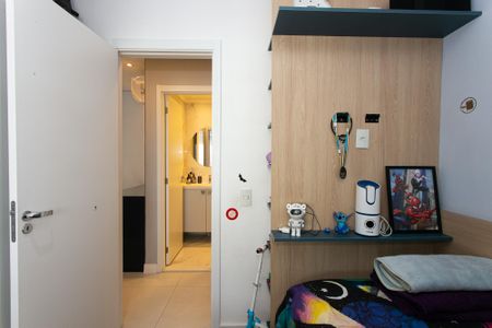 Apartamento à venda com 74m², 2 quartos e 1 vaga Apartamento à venda com 74m², 2 quartos e 1 vagaQuarto