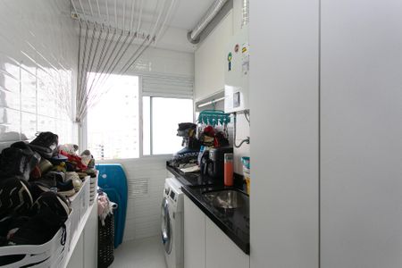 Apartamento à venda com 74m², 2 quartos e 1 vaga Apartamento à venda com 74m², 2 quartos e 1 vagaÁrea de Serviço