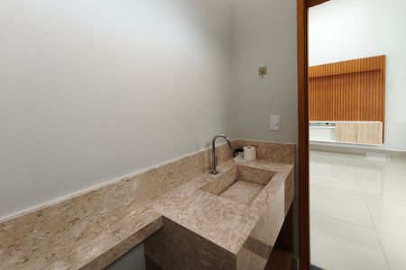 Casa de condomínio para alugar com 212m², 3 quartos e 4 vagasLavabo