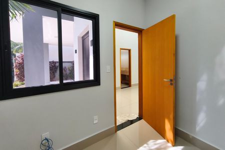 Casa de condomínio para alugar com 212m², 3 quartos e 4 vagasEscritório