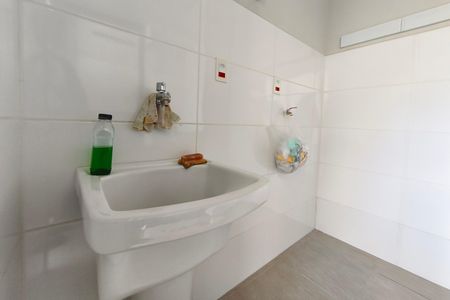 Casa de condomínio para alugar com 212m², 3 quartos e 4 vagasÁrea de Serviço